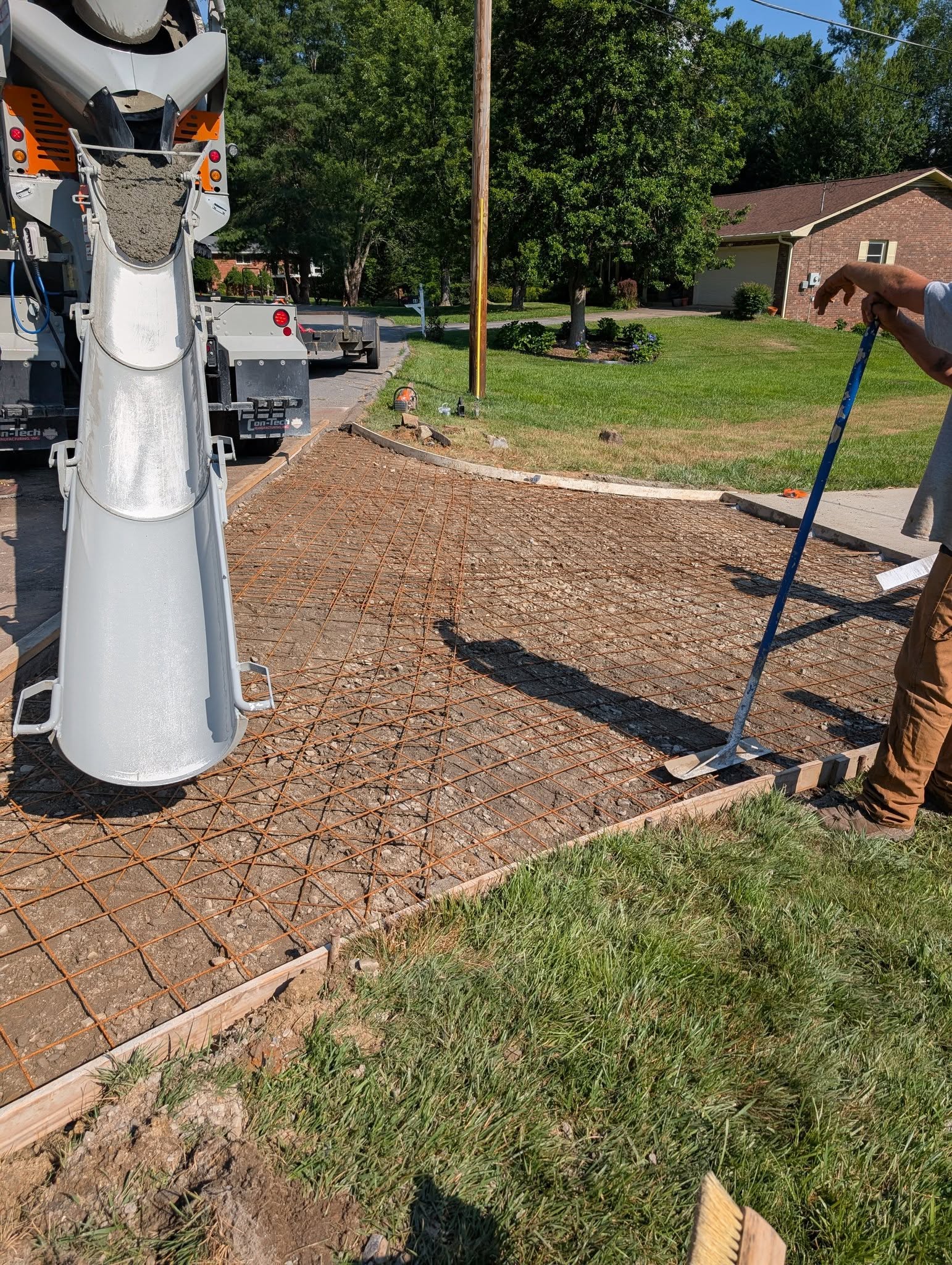 Concrete driveway pour