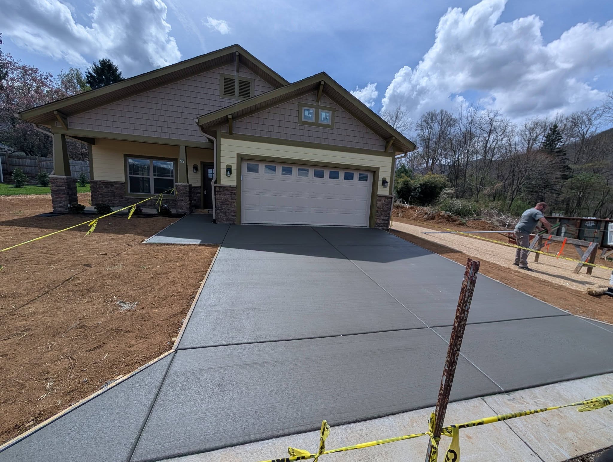 Residential concrete driveway